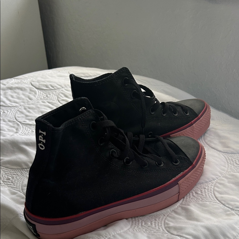 Converse All Star Black and Red High Tops - Picture 2 of 4